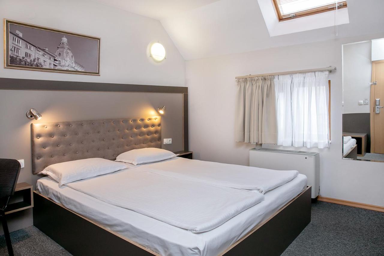 סופיה Hotel Niky מראה חיצוני תמונה