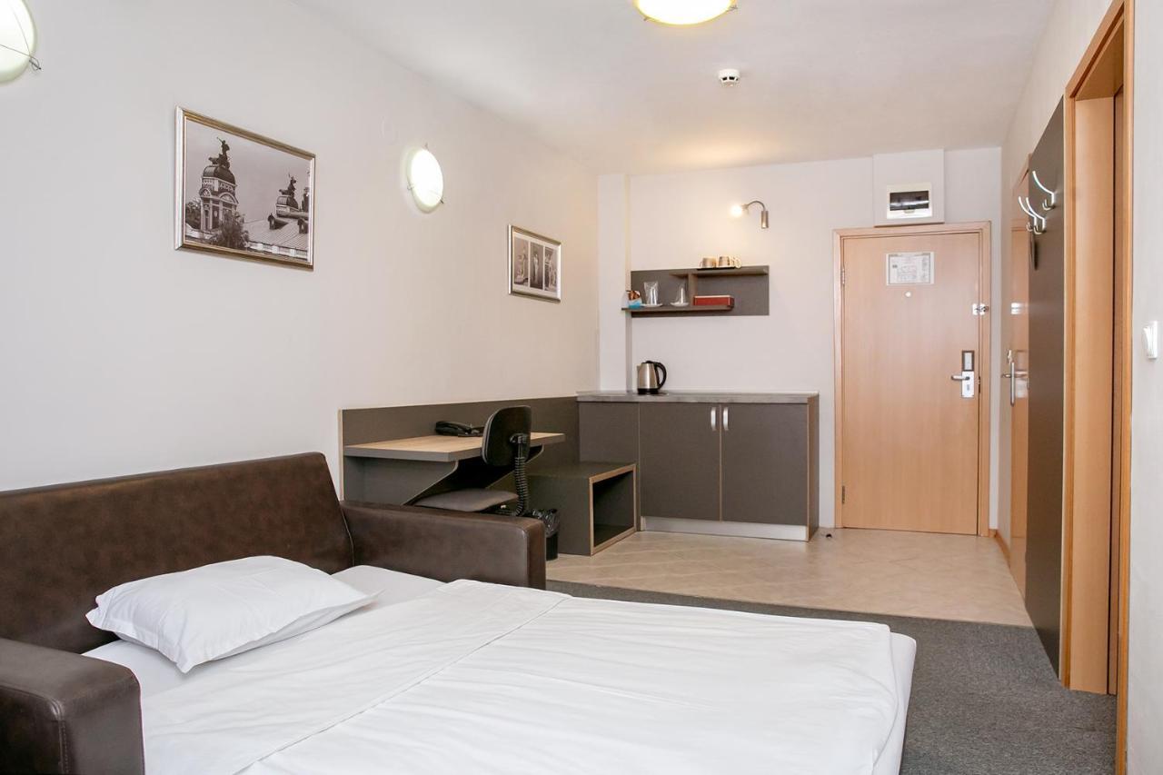 סופיה Hotel Niky מראה חיצוני תמונה